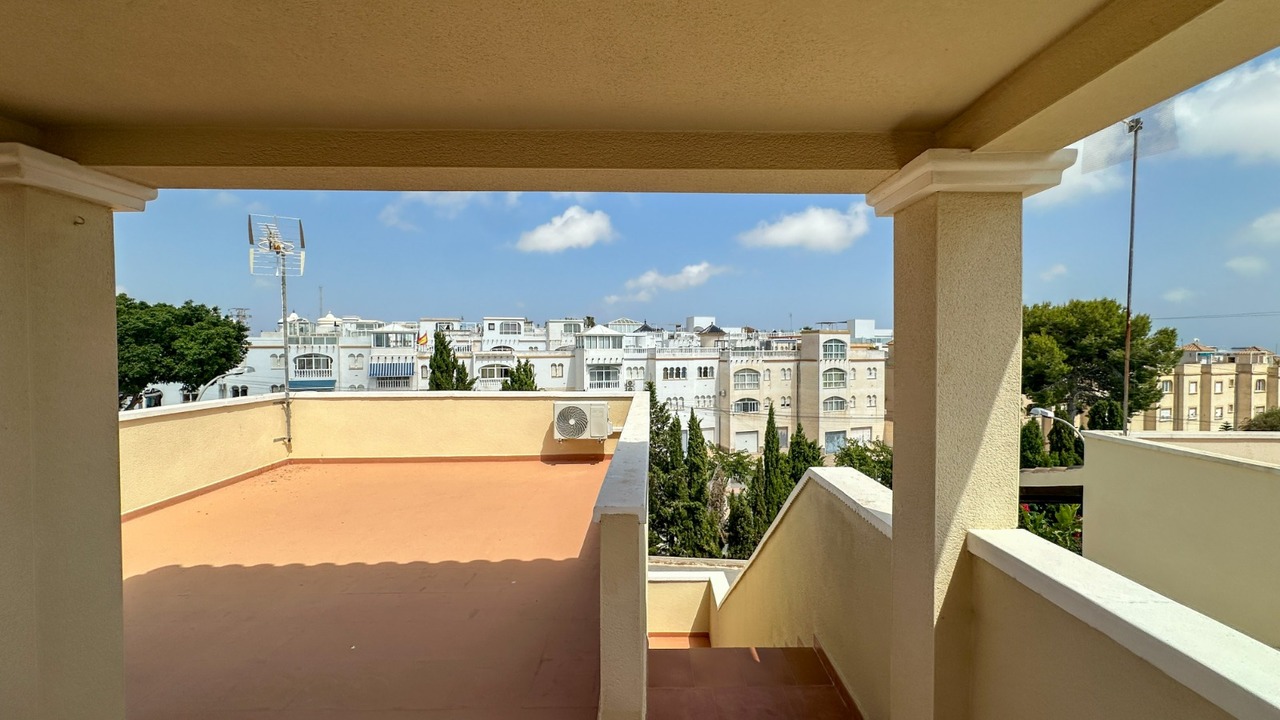 26f510t0940 Villa in Villamartin, Alicante
