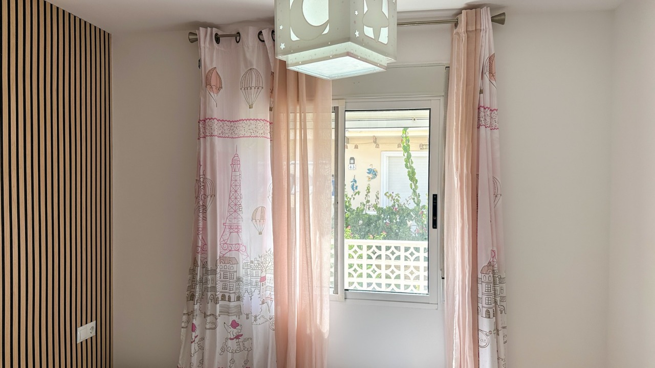26g280z0949 Villa in Villamartin, Alicante