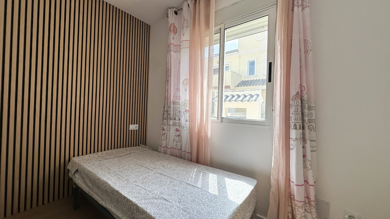 26k489y0950 Villa in Villamartin, Alicante