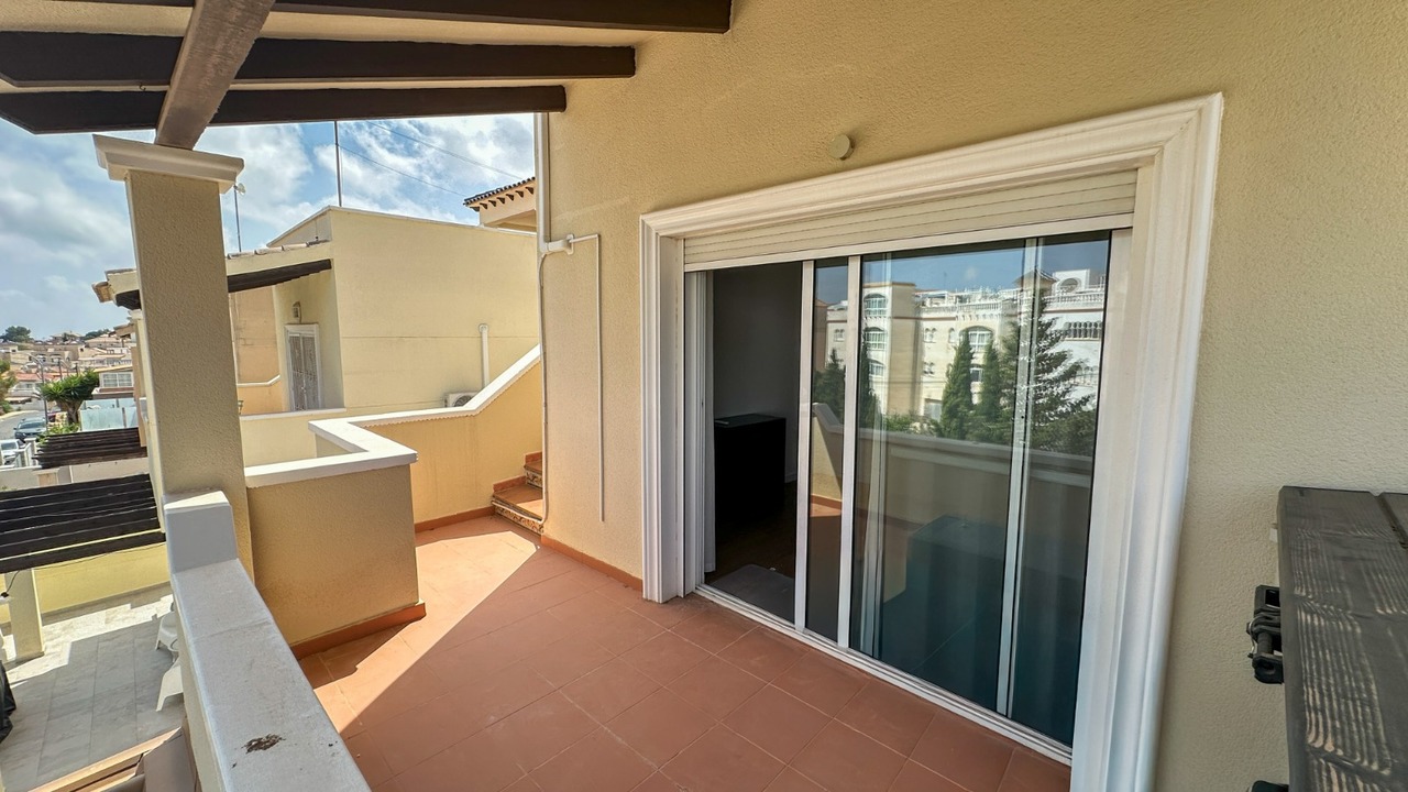 26m287v0944 Villa in Villamartin, Alicante