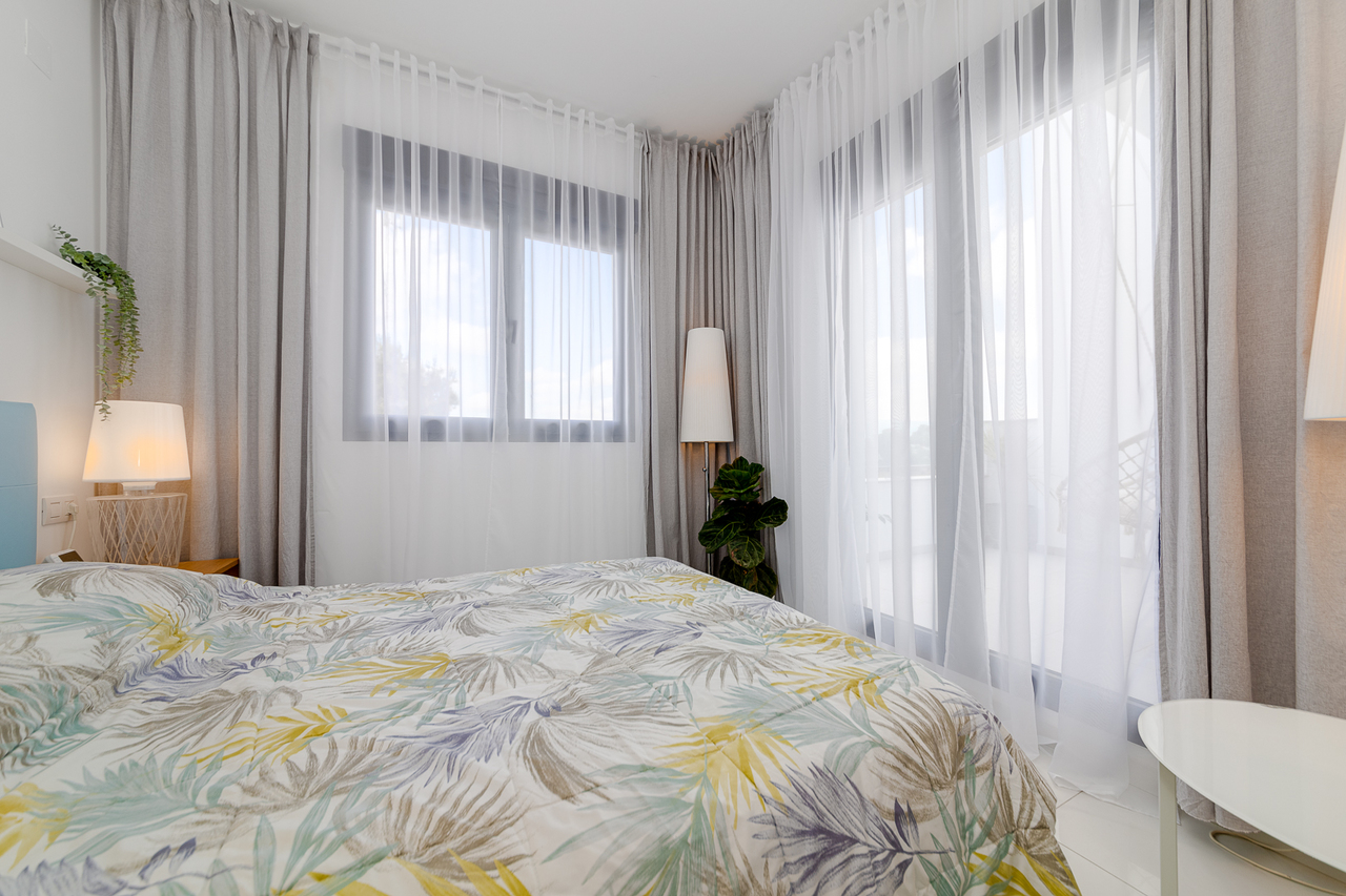 26o147s0857 Town House in Villamartin, Alicante