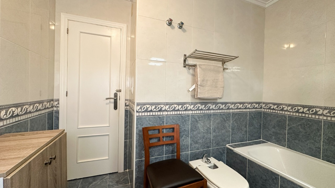 26q272q0948 Villa in Villamartin, Alicante