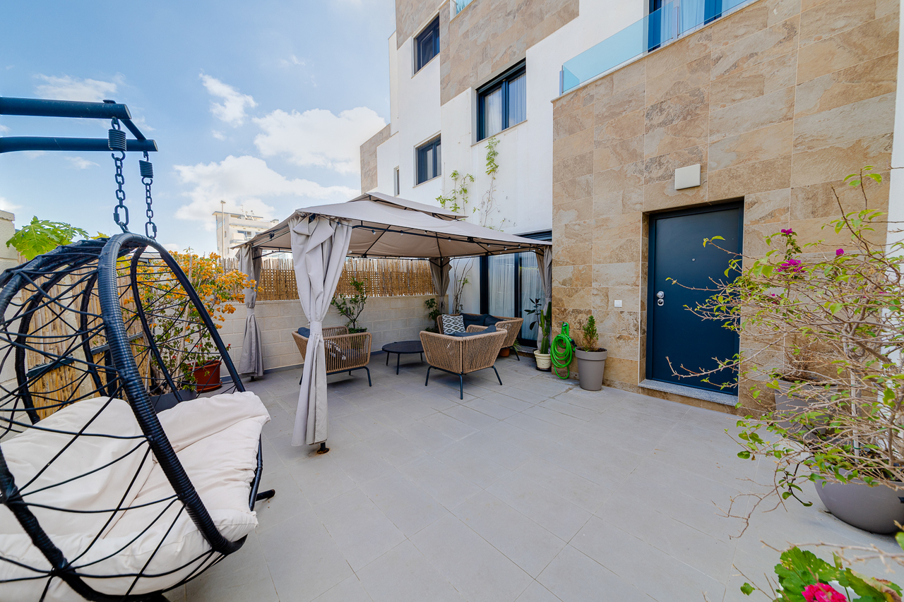 26s441h0850 Town House in Villamartin, Alicante