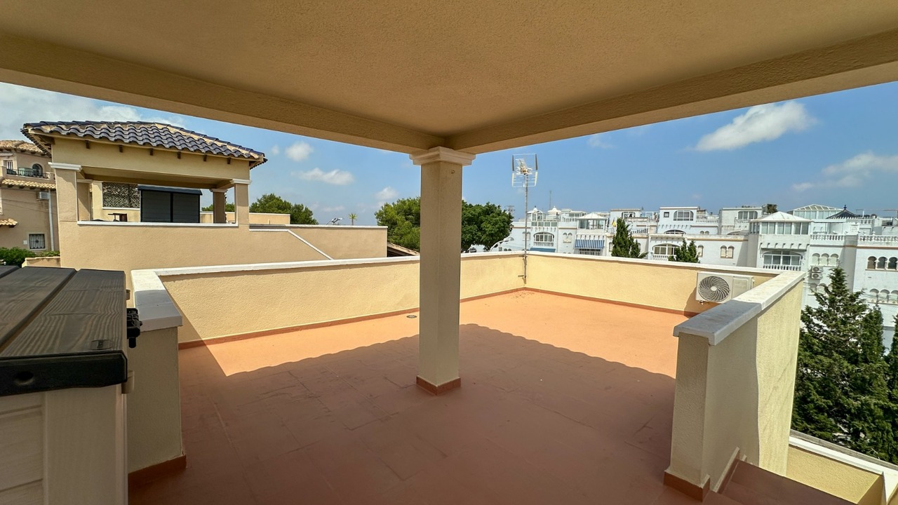 26u209z0951 Villa in Villamartin, Alicante