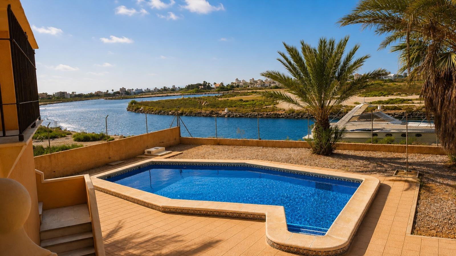 4-15 Villa in La Manga del Mar Menor, Murcia
