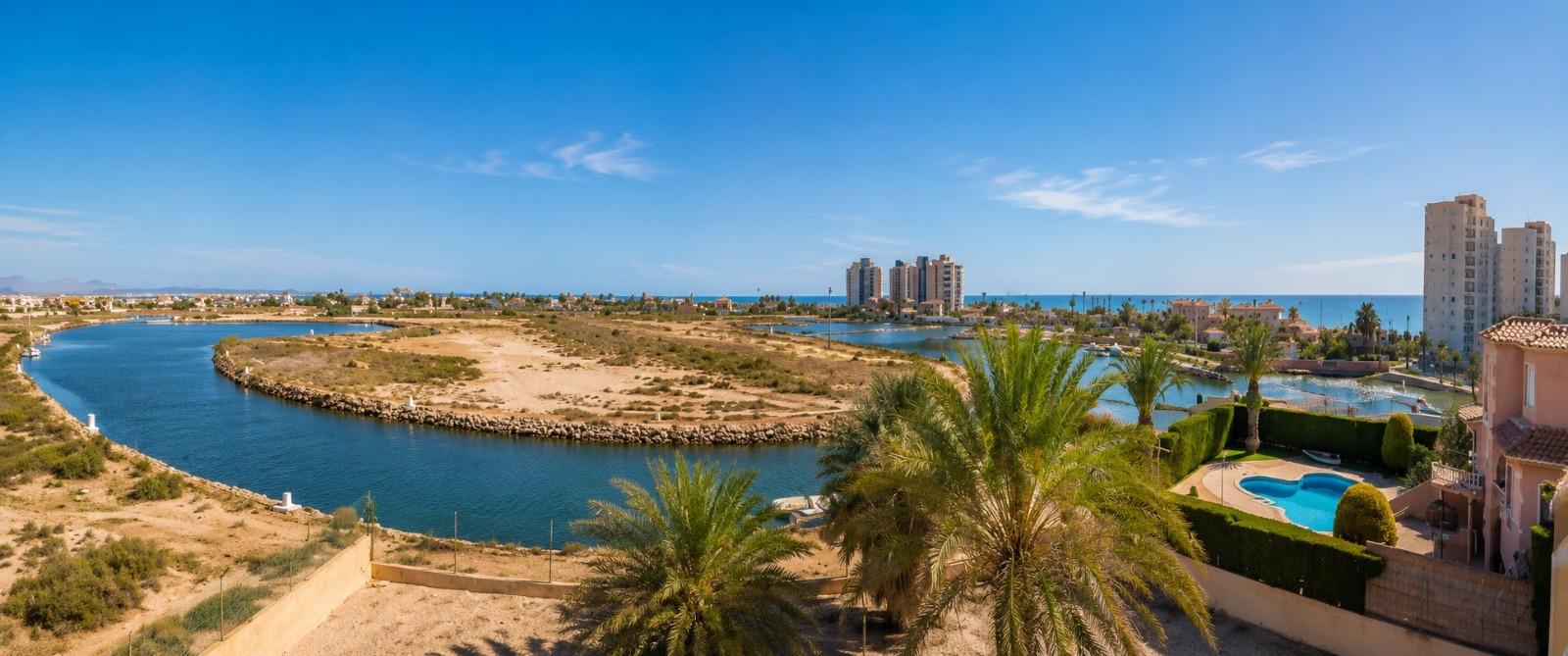 4-6 Villa in La Manga del Mar Menor, Murcia