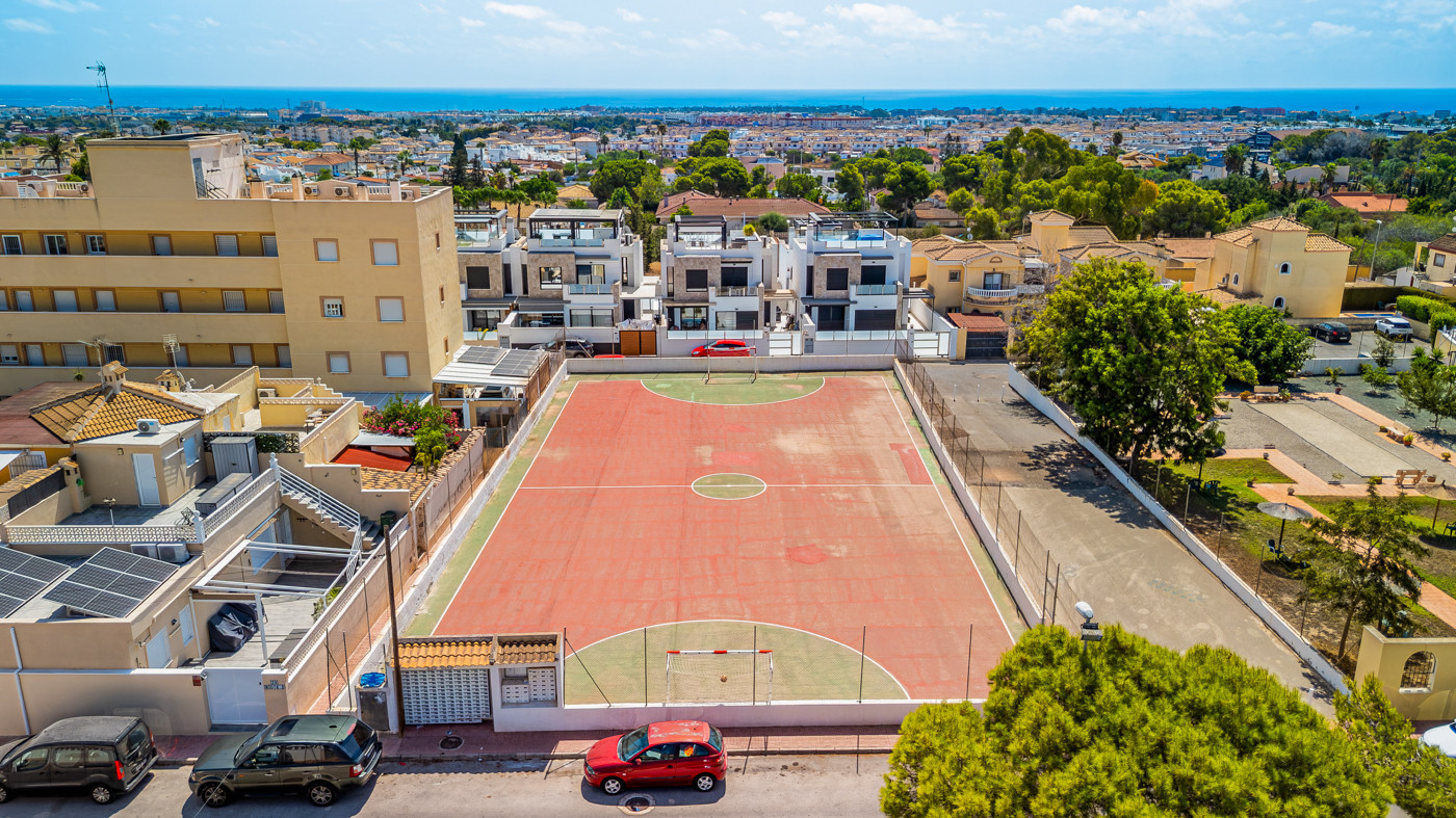 6a72e776bbd10 Bungalow in Cabo Roig, Alicante