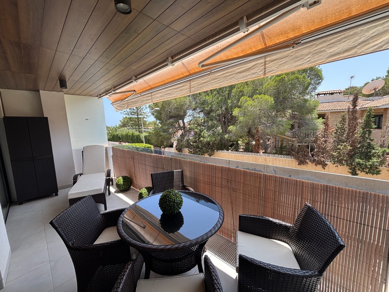 7067-apartment-for-sale-in-cabo-roig-3614114-large Apartment in Cabo Roig, Alicante