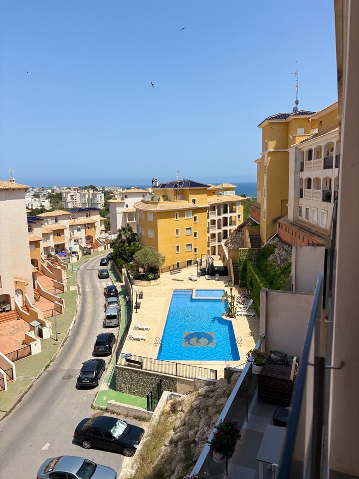 7067-apartment-for-sale-in-cabo-roig-3614134-large Alicante – Sunrise Dream Properties
