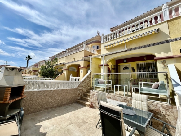 Town House for sale in Cabo Roig