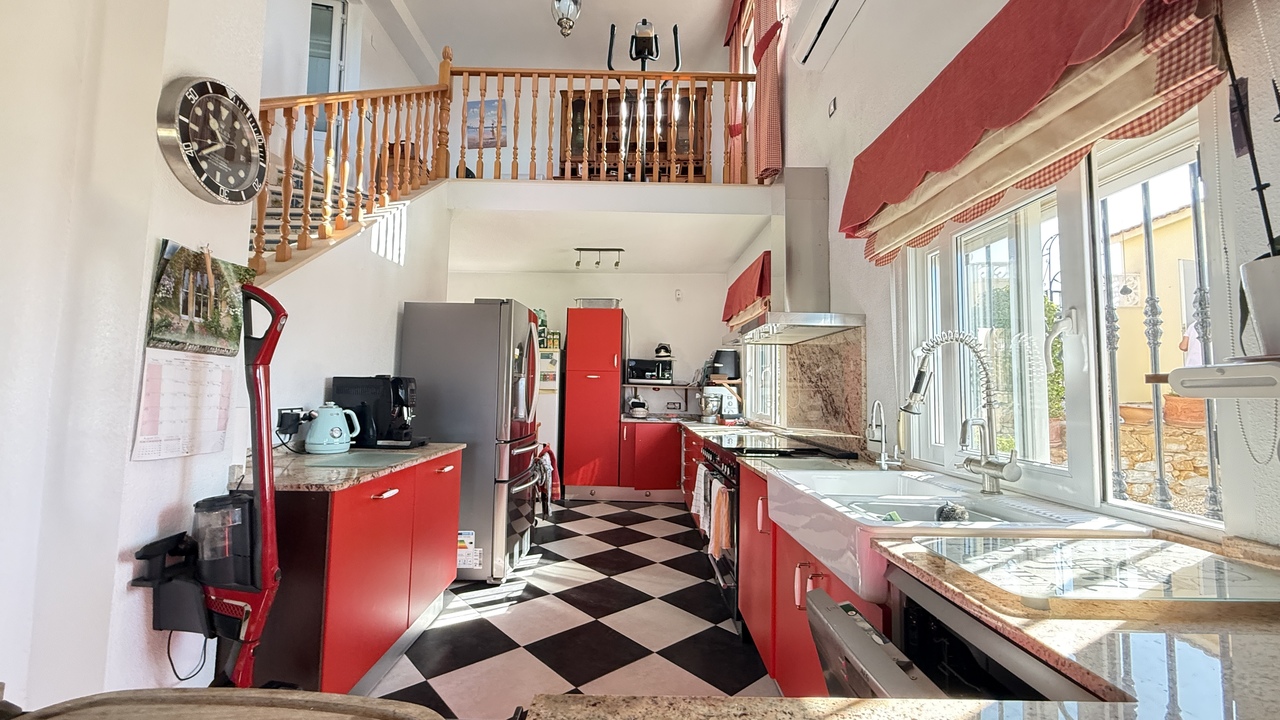 IMG_4574_xlarge Villa in Villamartin, Alicante