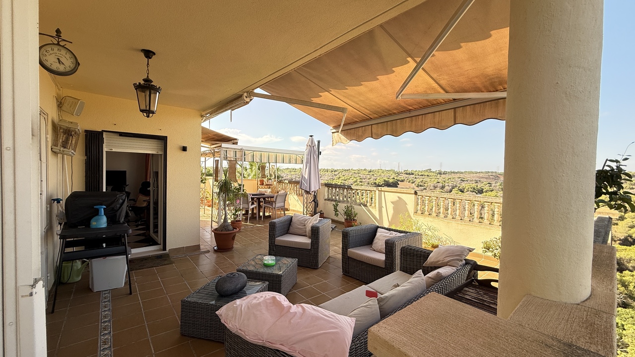 IMG_4578_xlarge Villa in Villamartin, Alicante