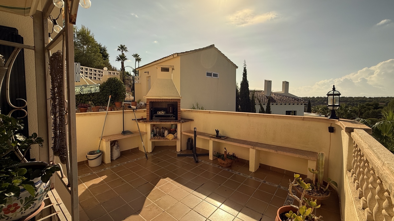 IMG_4582_xlarge Villa in Villamartin, Alicante
