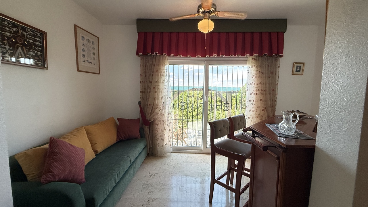 IMG_4620_xlarge Villa in Villamartin, Alicante