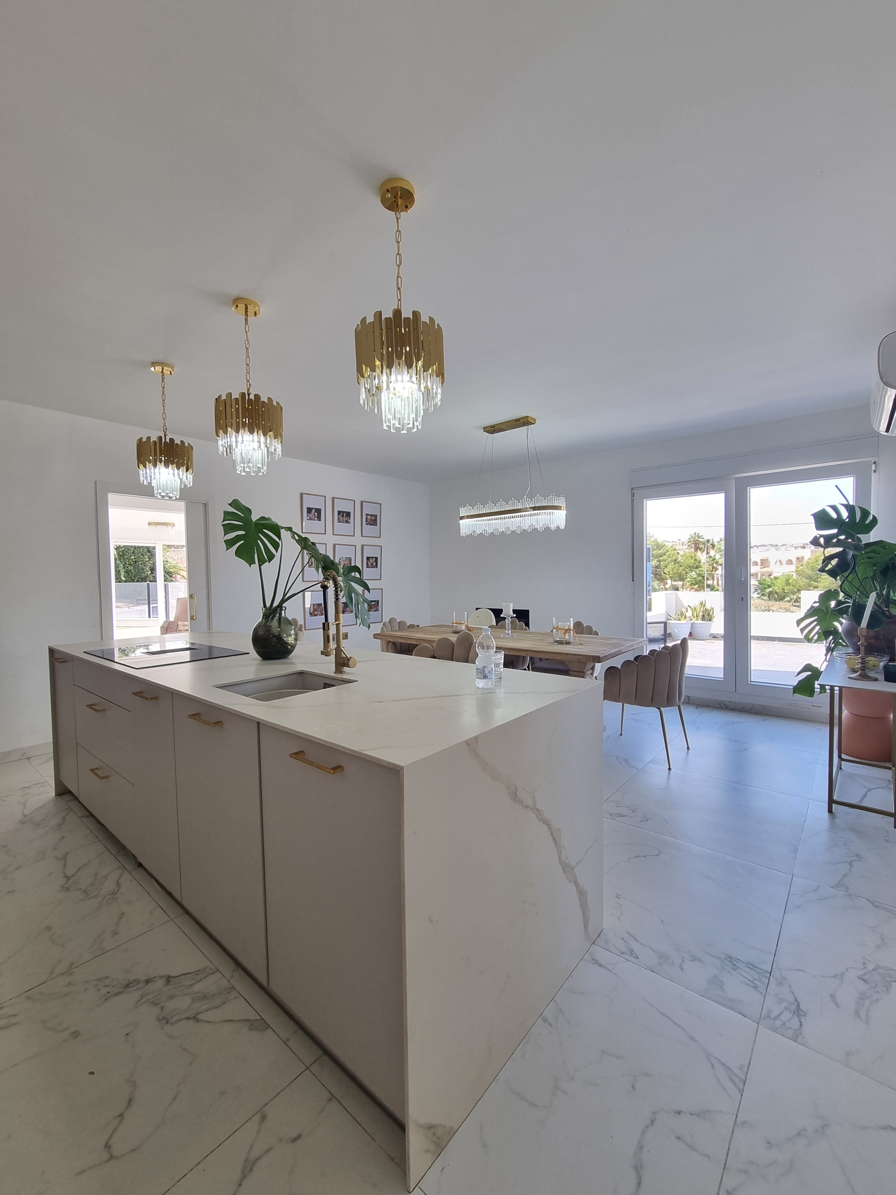 WhatsApp Image 2026-09-07 at 20.18.32 Exceptional 6-Bedroom Detached Villa with Private Pool & Large Plot in Villamartín