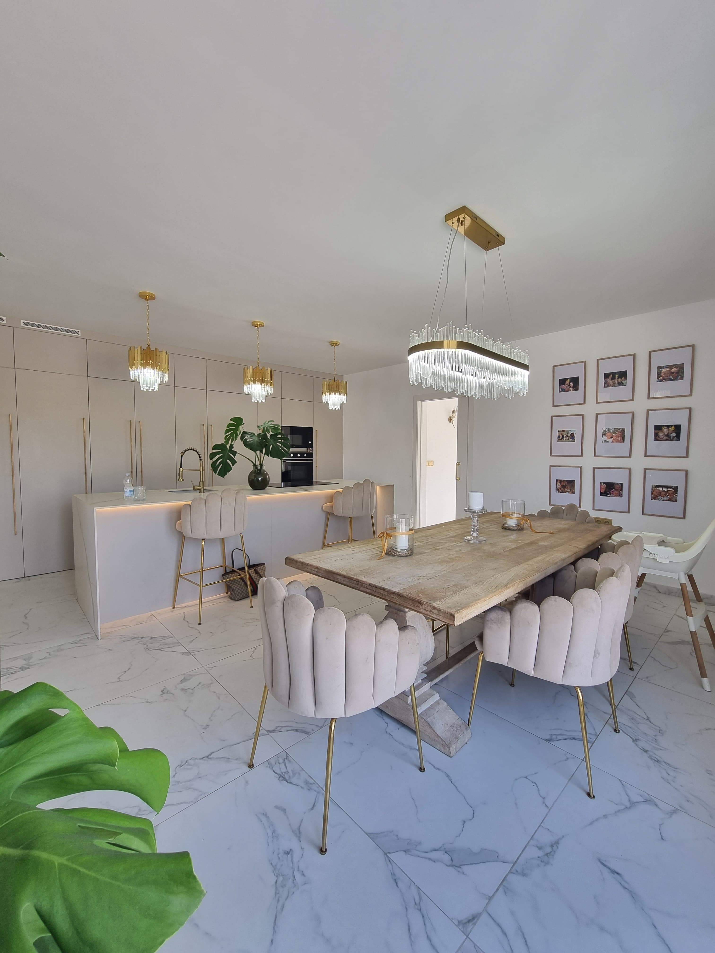 WhatsApp Image 2026-09-07 at 20.18.33 Exceptional 6-Bedroom Detached Villa with Private Pool & Large Plot in Villamartín