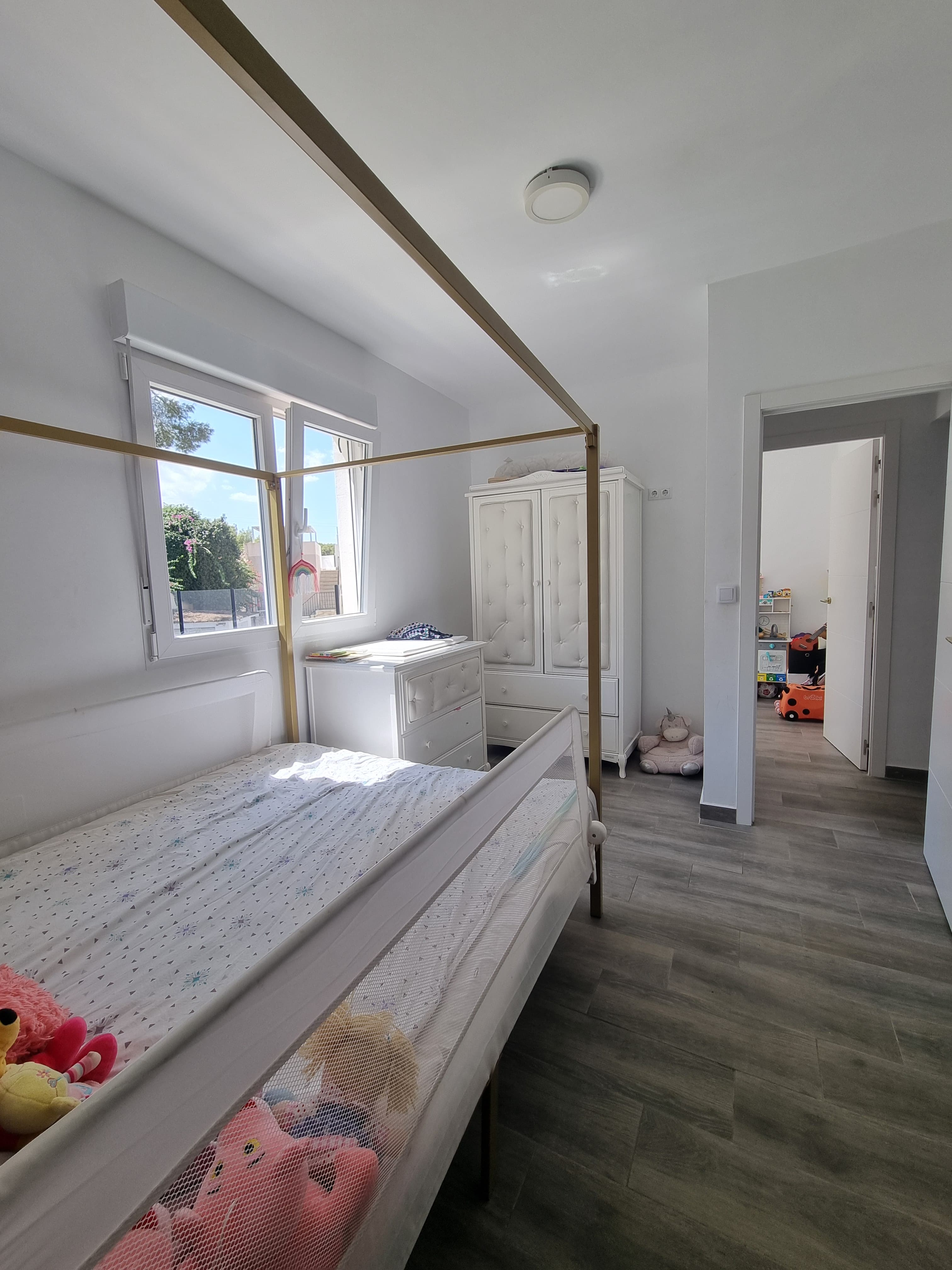 WhatsApp Image 2026-09-07 at 20.19.13 Exceptional 6-Bedroom Detached Villa with Private Pool & Large Plot in Villamartín