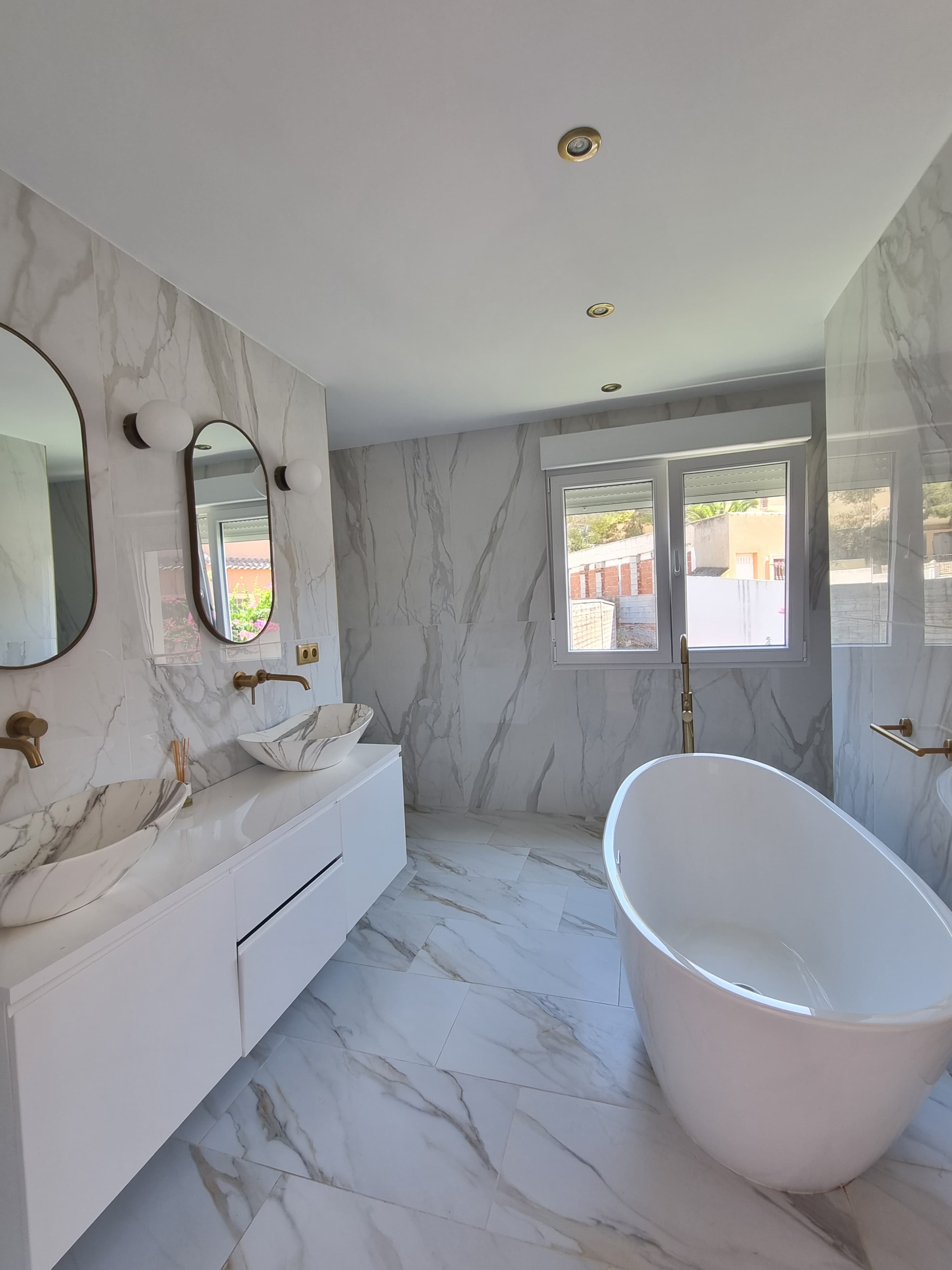 WhatsApp Image 2026-09-07 at 20.20.52 (4) Exceptional 6-Bedroom Detached Villa with Private Pool & Large Plot in Villamartín