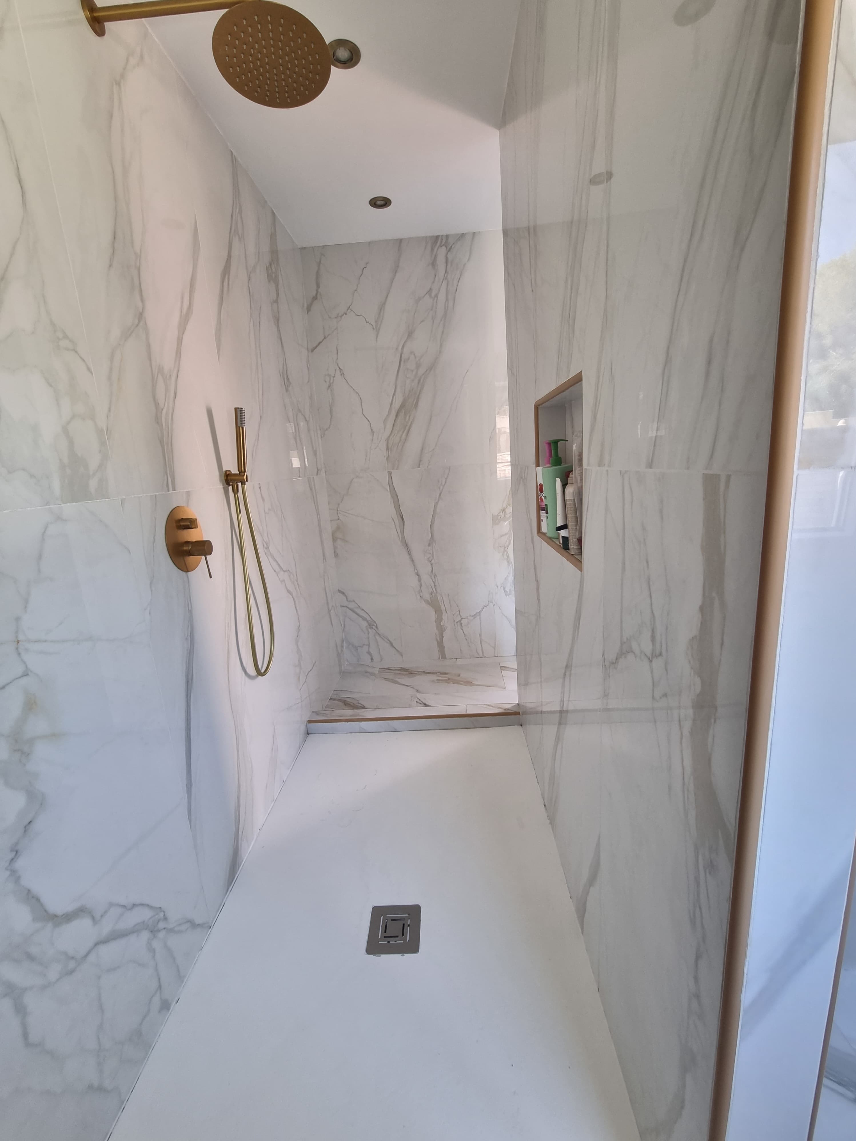 WhatsApp Image 2026-09-07 at 20.20.53 (1) Exceptional 6-Bedroom Detached Villa with Private Pool & Large Plot in Villamartín