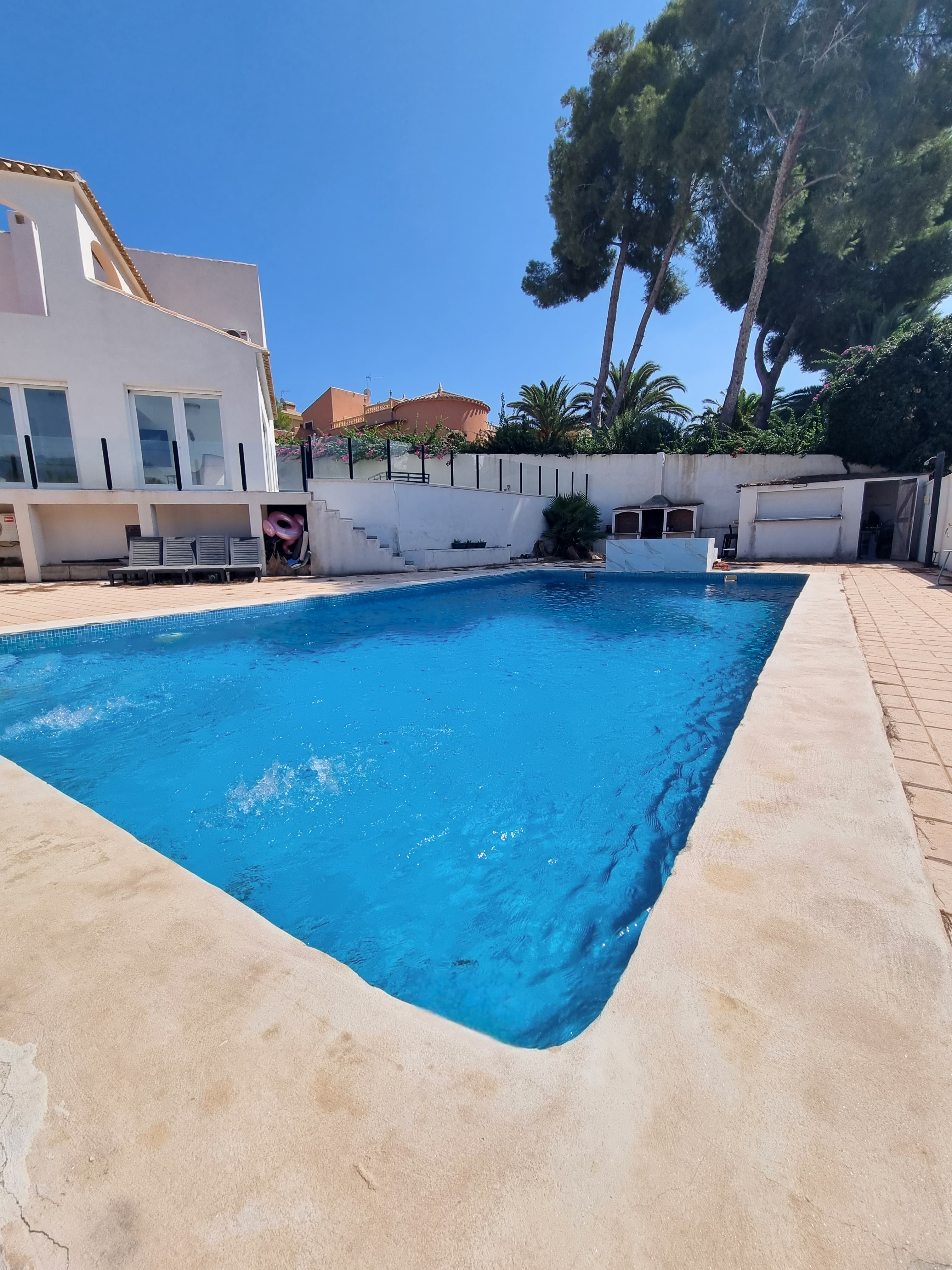 WhatsApp Image 2026-09-07 at 20.31.44 Exceptional 6-Bedroom Detached Villa with Private Pool & Large Plot in Villamartín