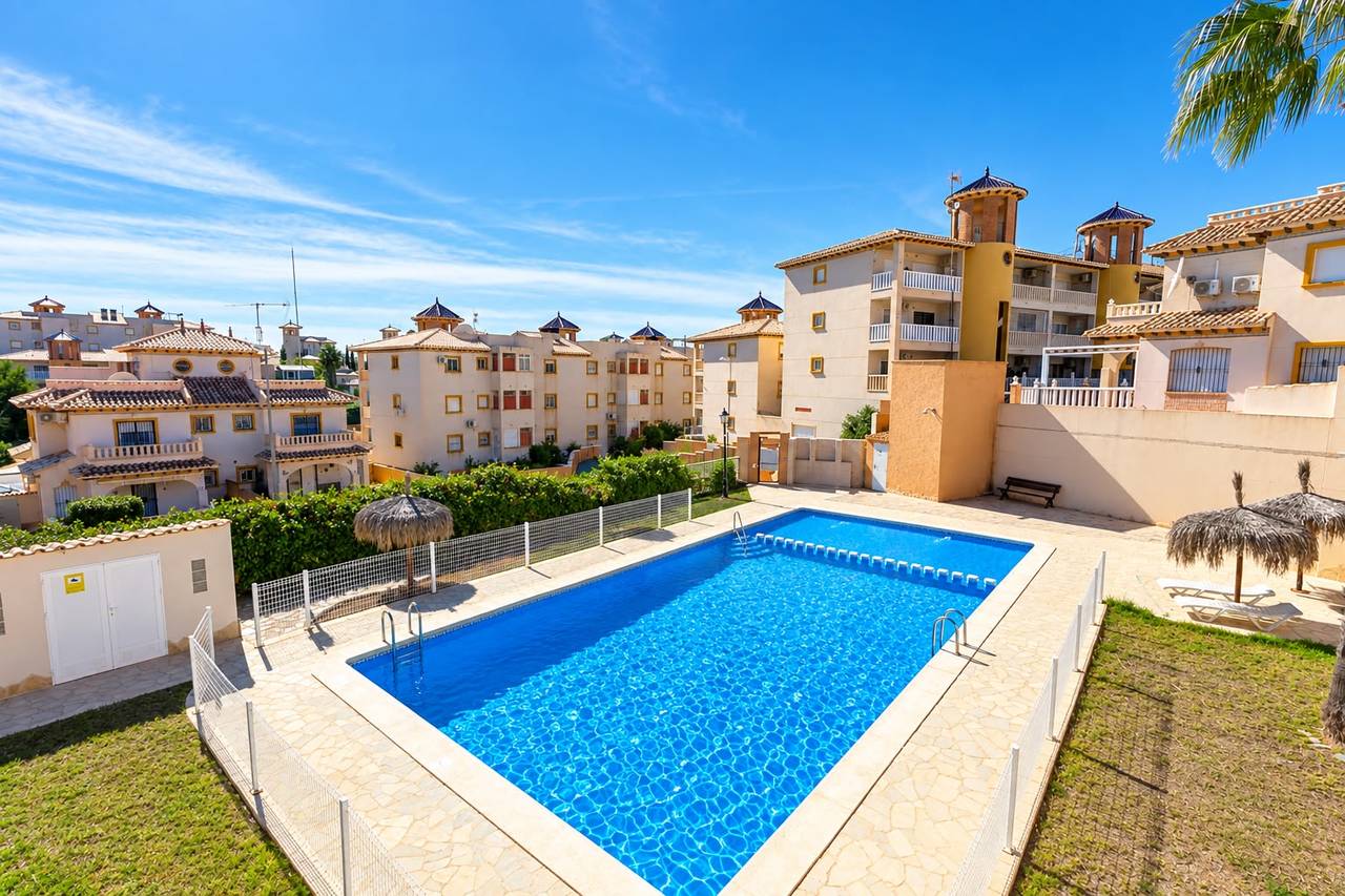WhatsApp_Image_2026-09-18_at_17.28.27_xlarge Town House in Cabo Roig, Alicante
