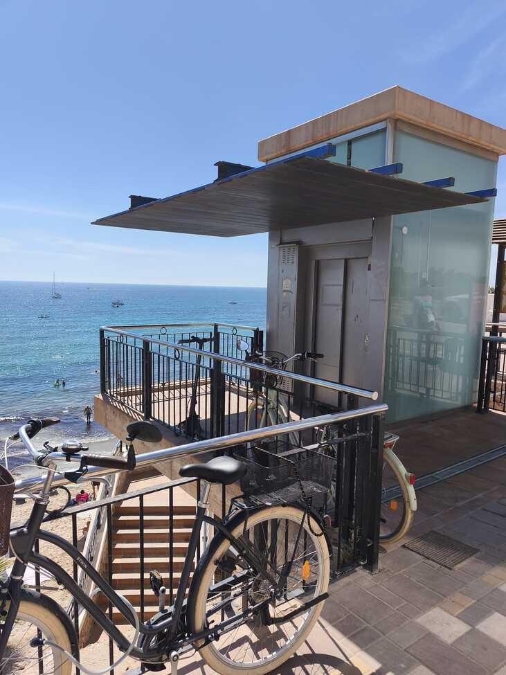 731