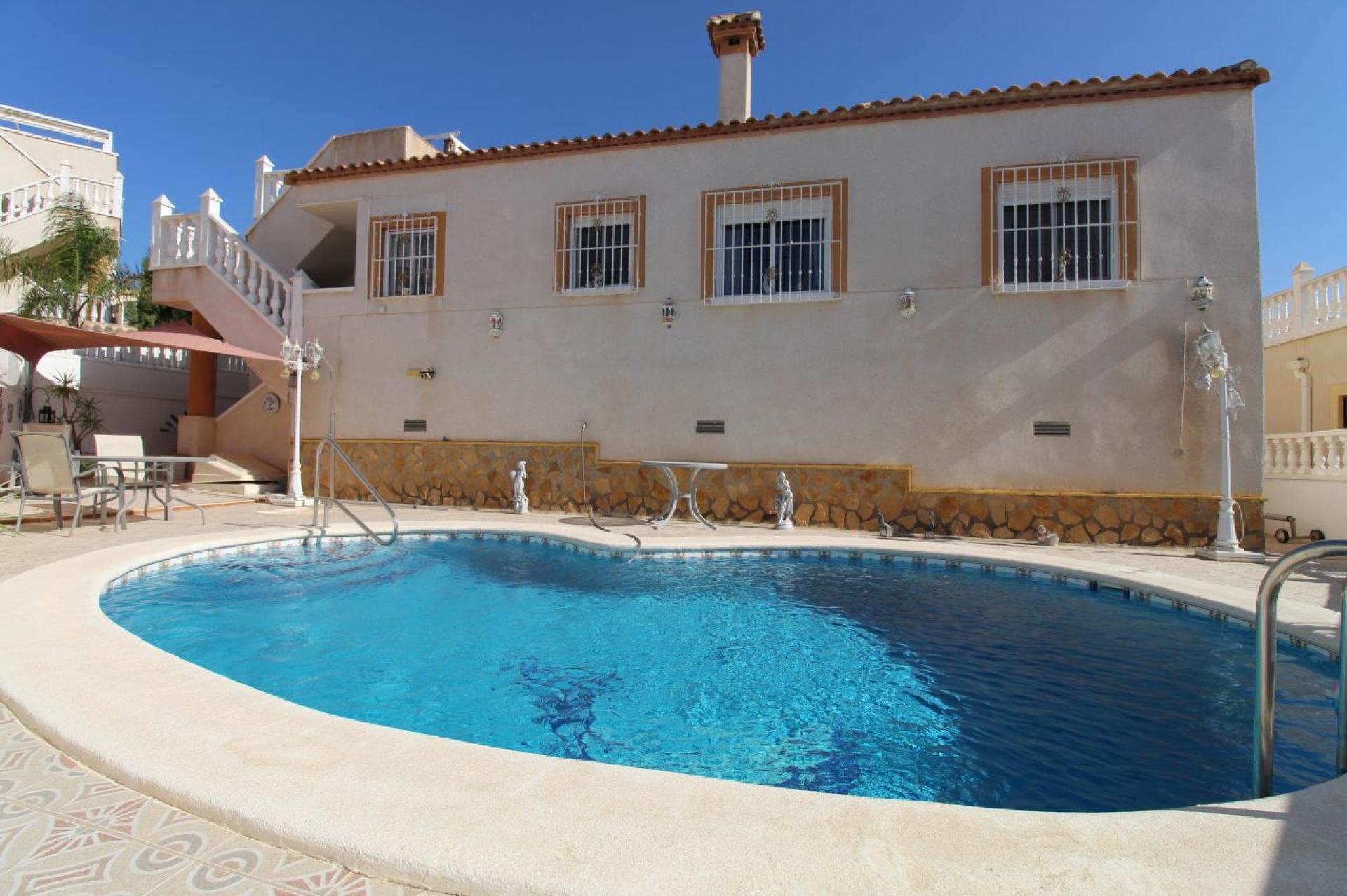 g_3bgv27437rykbmkya6qw Villa in San Miguel de Salinas, Alicante