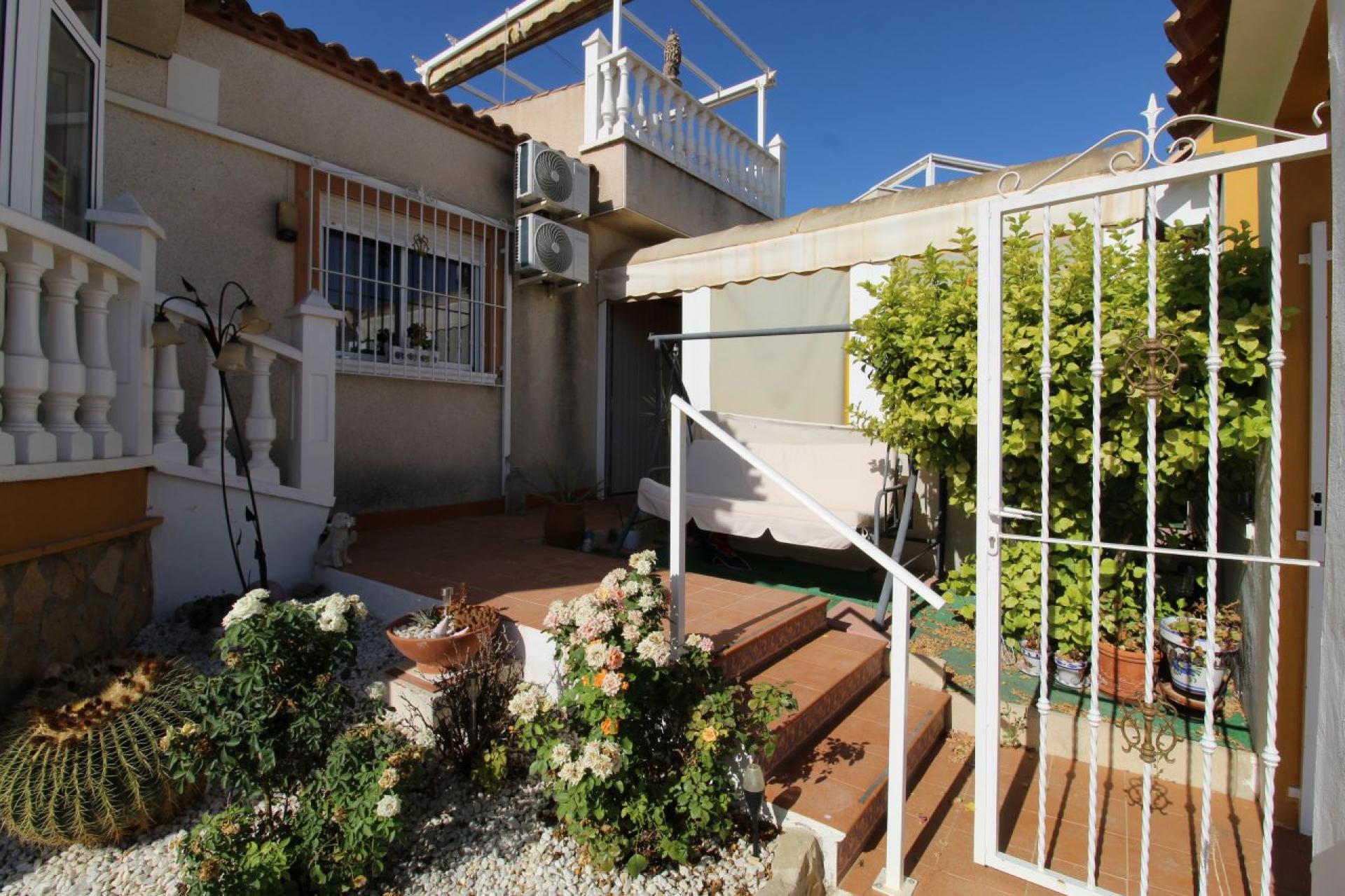 g_i5a5e3cb2sb22rvz8xj8 Villa in San Miguel de Salinas, Alicante