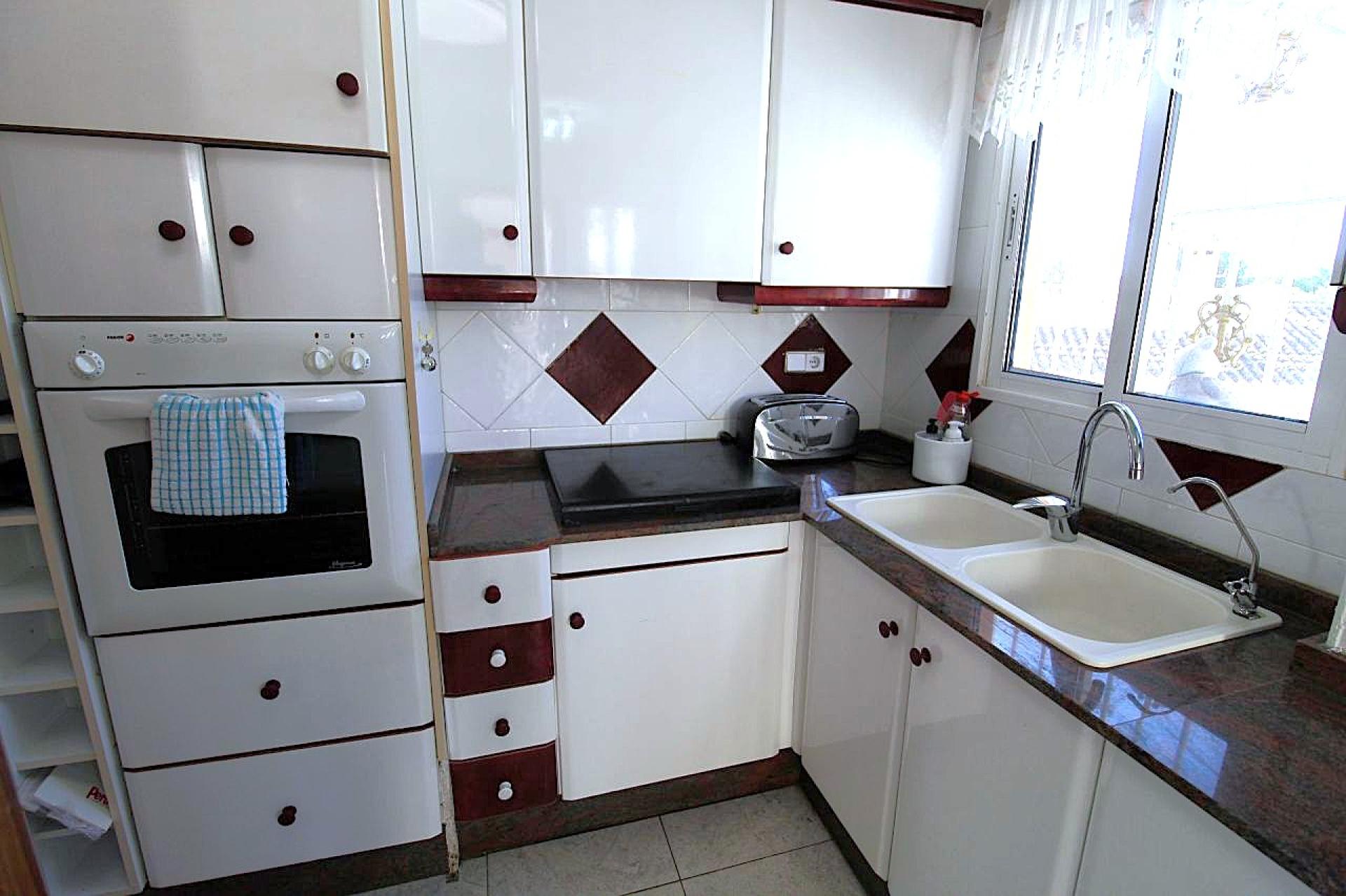 g_tpwnniy25ue3z7ipsdzf Villa in San Miguel de Salinas, Alicante