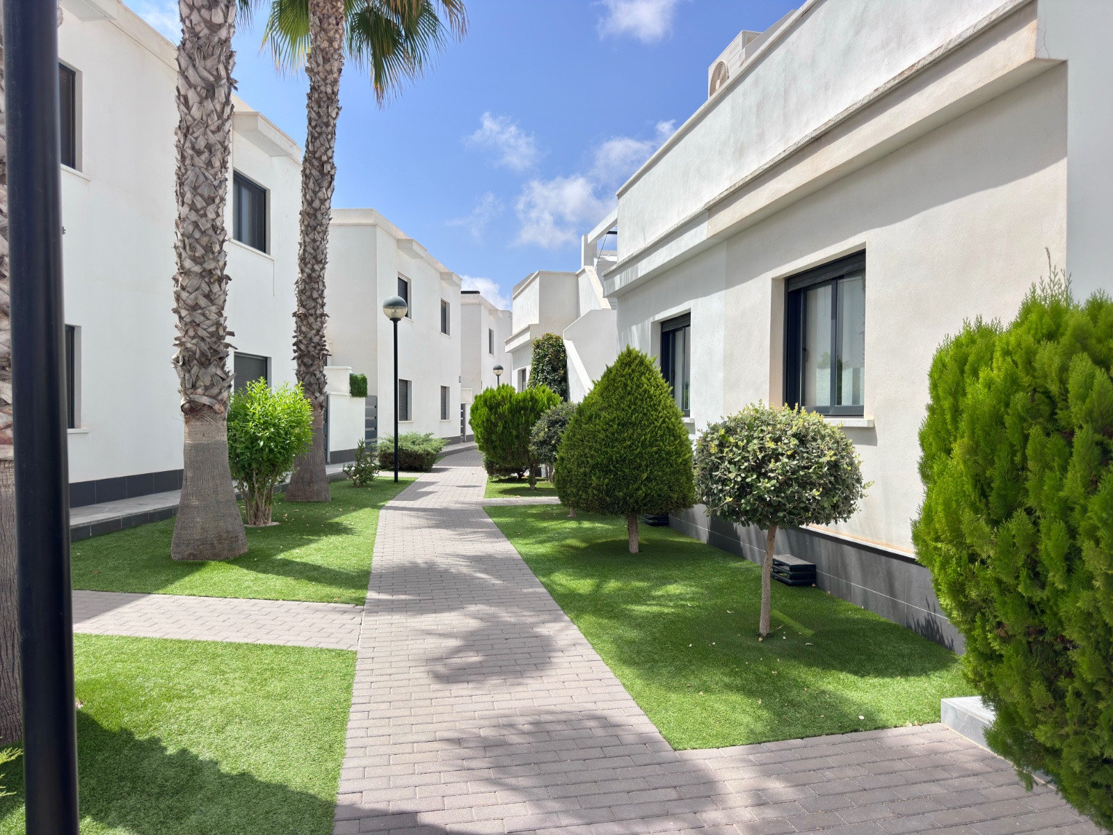 o_1k0i1ptnn1ik71if0qrgkj41d6c4m Town House in Cabo Roig, Alicante