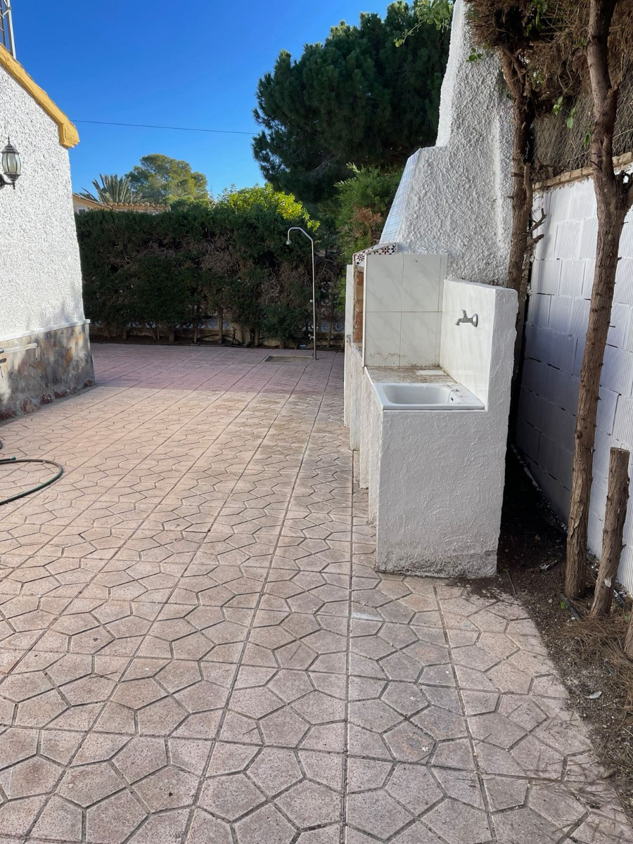 o_1k0umll601rrc1j076a144qufu1v Town House in Orihuela Costa, Alicante