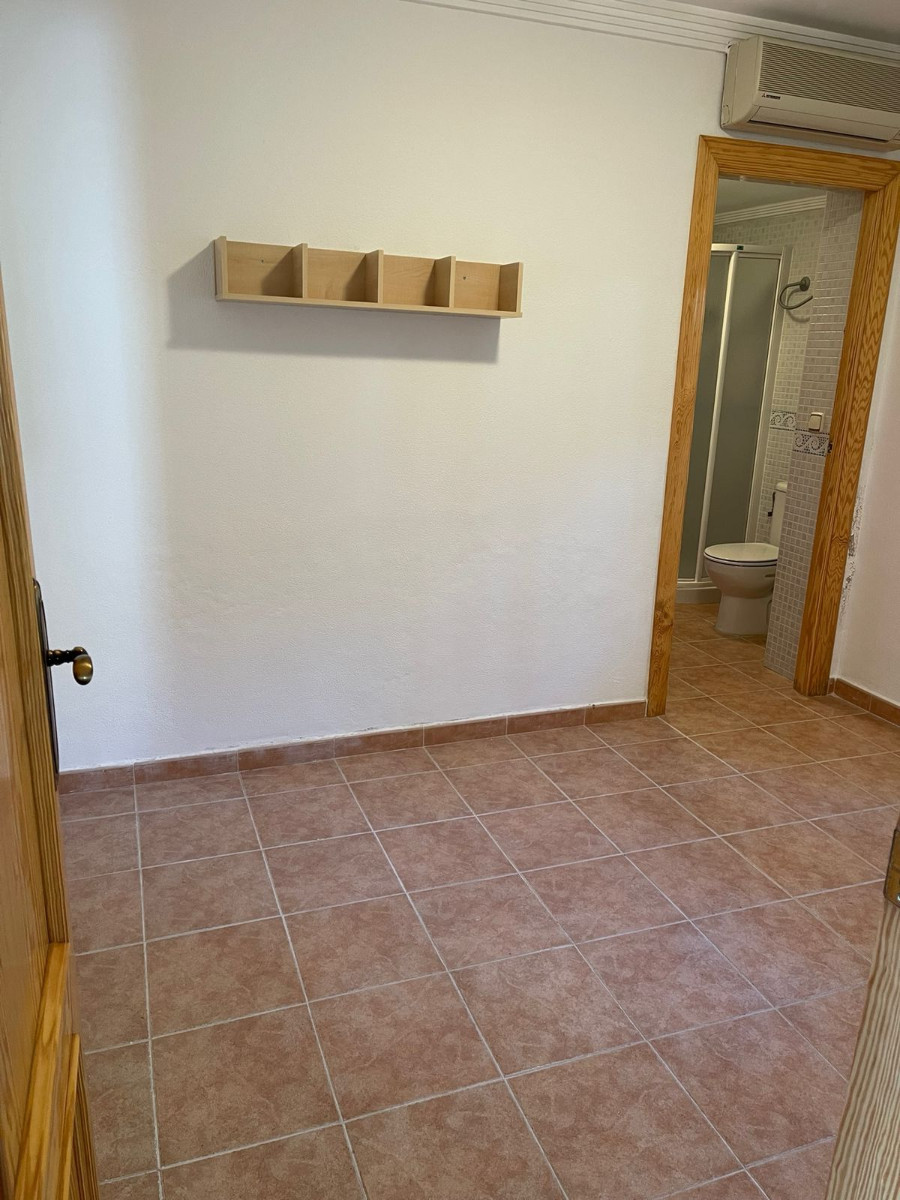 o_1k0umll611mi5cts1fjsmcg1heb21 Town House in Orihuela Costa, Alicante