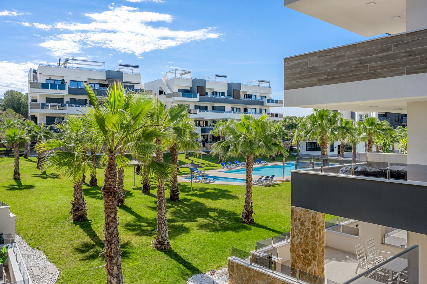 o_1k204dd79icj1dej14jjd6t1t6t2l Apartment in Orihuela Costa, Alicante