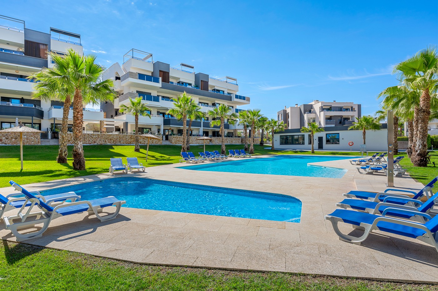 o_1k204dd7a1cbe1ei31ln83h91u8f3f Apartment in Orihuela Costa, Alicante