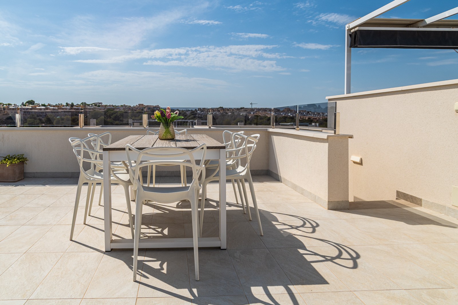 o_1k22sb0p91j0p1t2cdi46hv1dm93m Penthouse in Orihuela Costa, Alicante