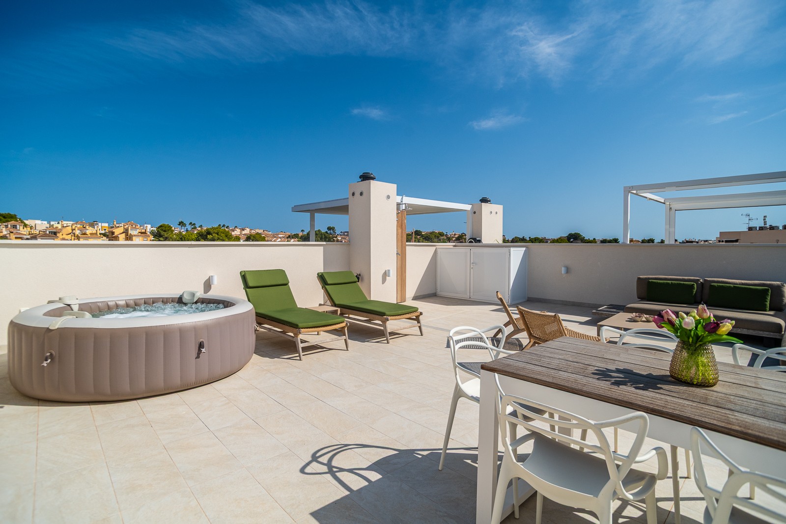 o_1k22sb0p9u4t46f1boq1eln1ub93n Penthouse in Orihuela Costa, Alicante