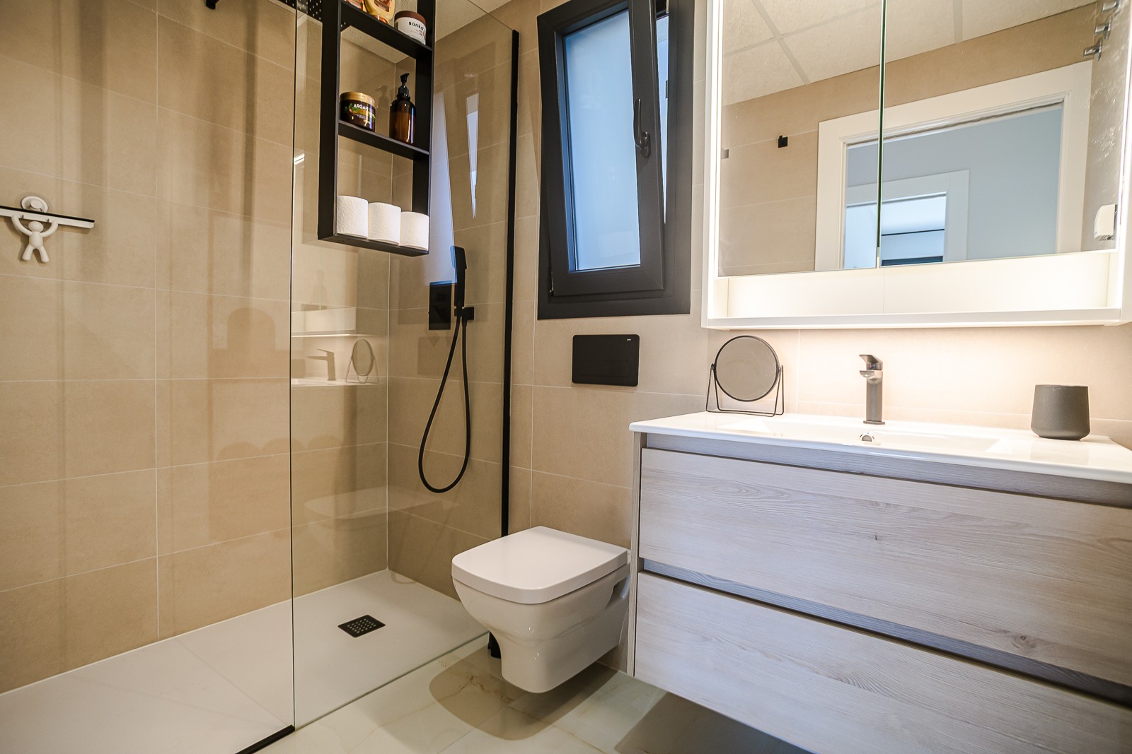 o_1k22soheb19cp1snesim1nkh9eucf Penthouse in Orihuela Costa, Alicante