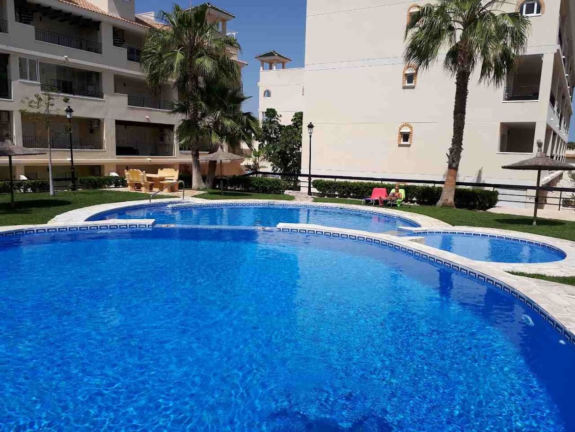o_1k2irbf981p41e4a1ccn1gpnel29 Apartment in Orihuela Costa, Alicante