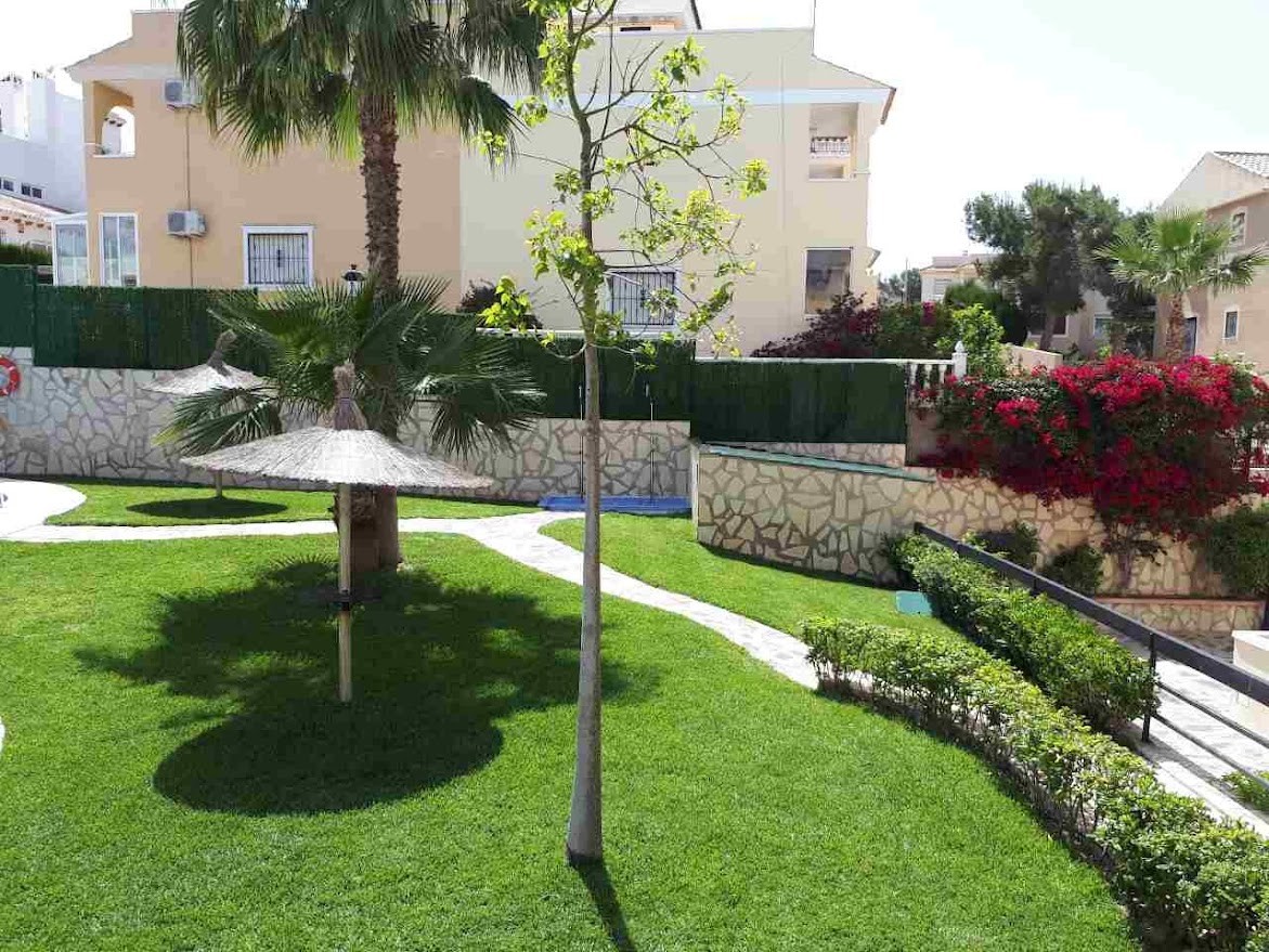 o_1k2irbf9944c13p41itc6sf1fqp2n Apartment in Orihuela Costa, Alicante