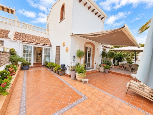 Villa for sale in Orihuela Costa