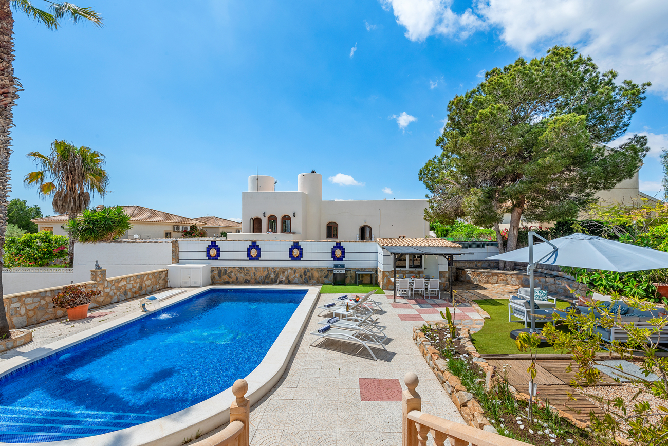 villa-pinar-de-campoverde-yc9101-49 Villa in Pinar de Campoverde, Alicante