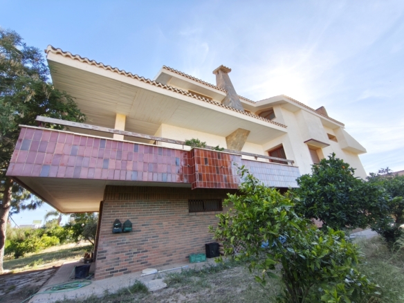 Villa for sale in Santiago de la Ribera