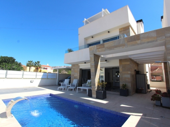Villa for sale in Villamartin