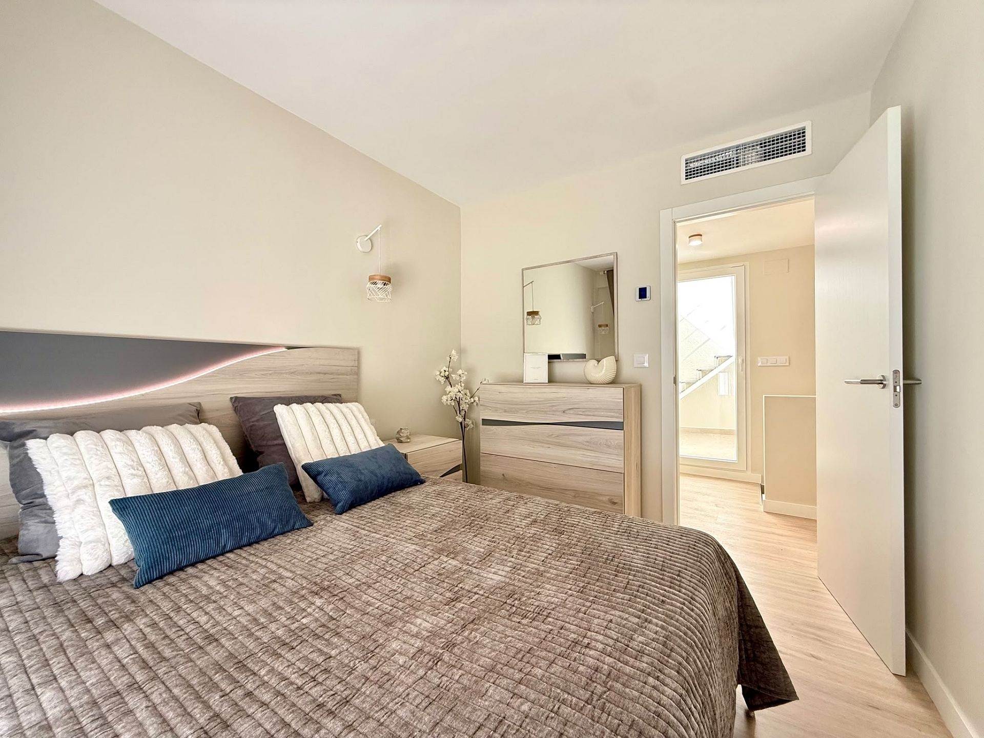 w_bed1_61 Town House in San Pedro del Pinatar, Murcia