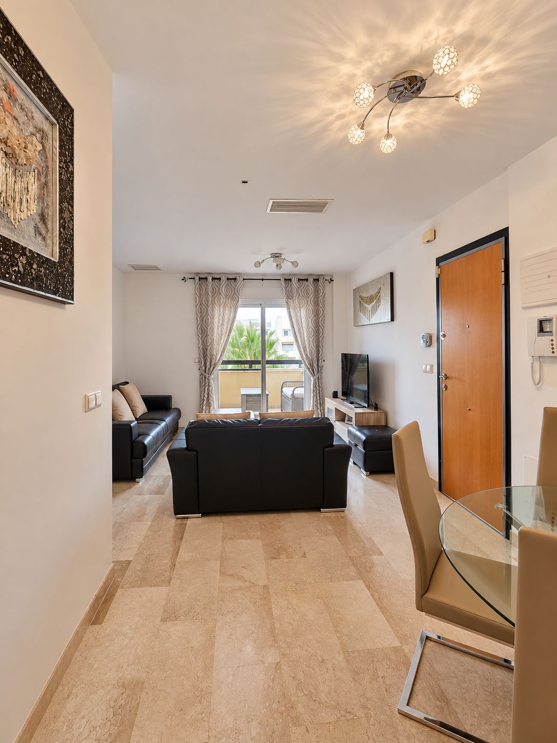 WhatsApp Image 2026-10-09 at 18.19.43 (5) Ready to Enjoy – Beautifully Maintained 3-Bedroom Apartment with Balcony
